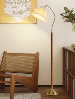 Торшер Французский ретро Кремовый для гостиной, прикроватной тумбочки для спальни, Вертикальная настольная лампа в японском стиле с плиссированным внешним освещением