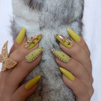 Новые высококачественные модные накладные ногти ручной работы с кристаллами и заостренными бриллиантами 24шт светло-лимонно-желтого цвета